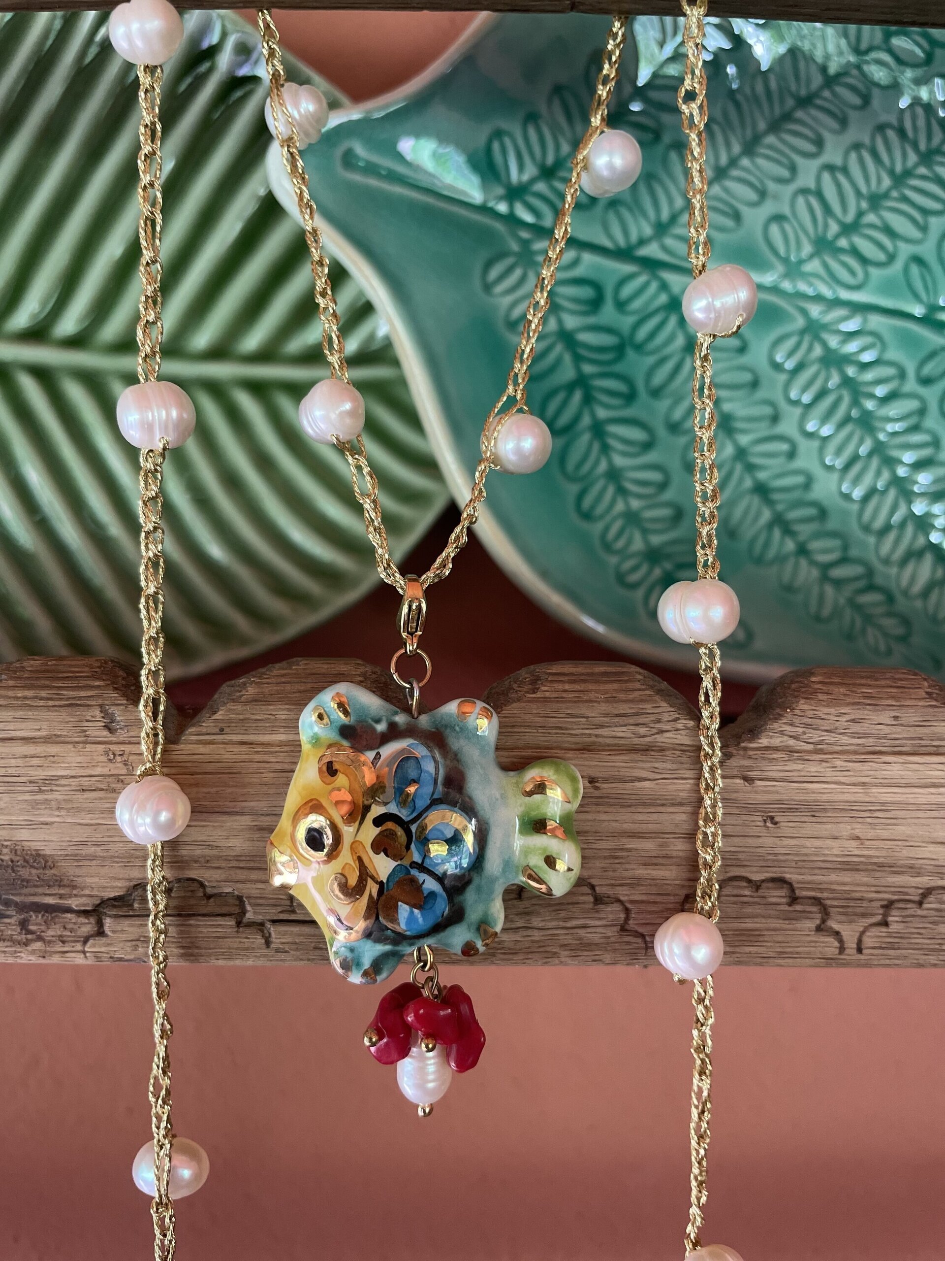 Pez azulado y perlas (XL) - pieza única - 6