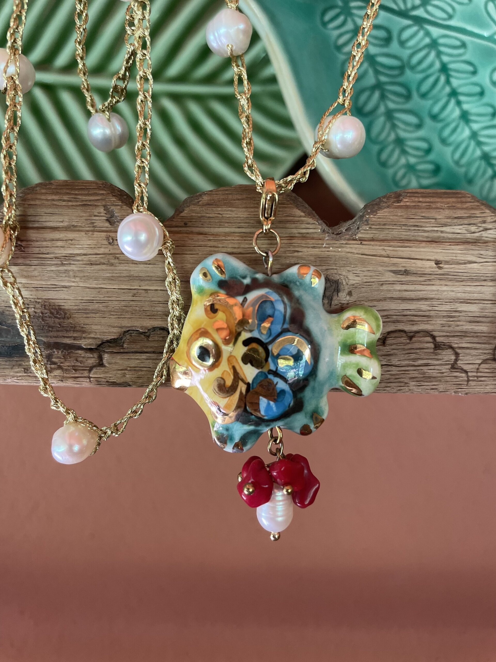 Pez azulado y perlas (XL) - pieza única - 4