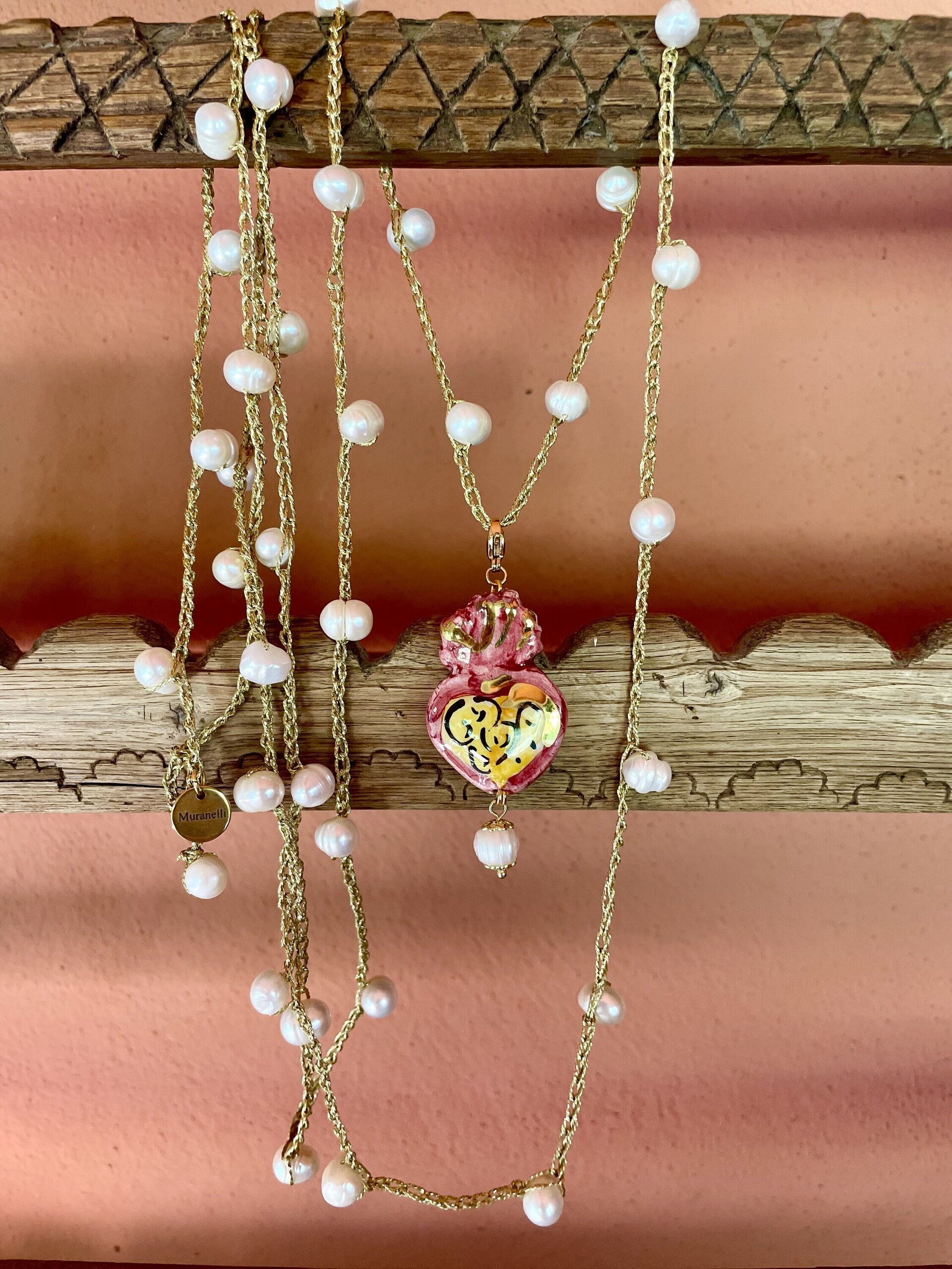 Sagrado Corazón y perlas (XL) - pieza única - 2